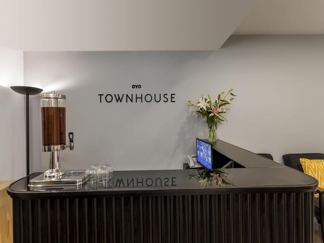 Hotel Oyo Townhouse 11 Esplanade Kalkuta Zewnętrze zdjęcie