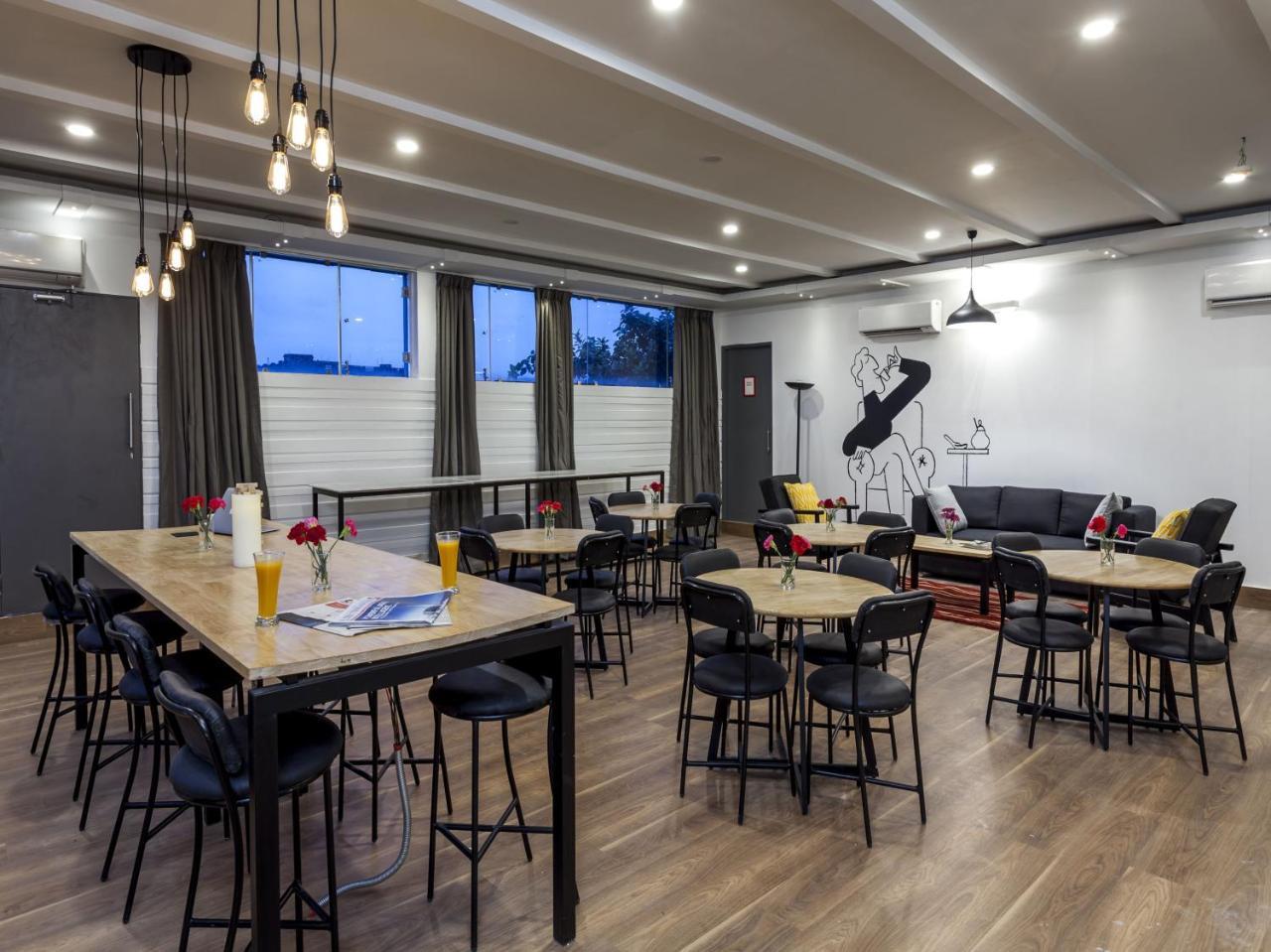 Hotel Oyo Townhouse 11 Esplanade Kalkuta Zewnętrze zdjęcie