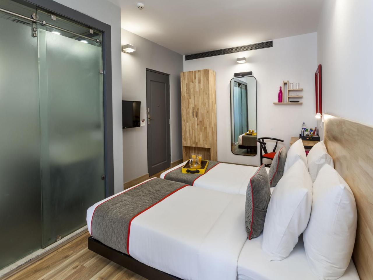 Hotel Oyo Townhouse 11 Esplanade Kalkuta Zewnętrze zdjęcie
